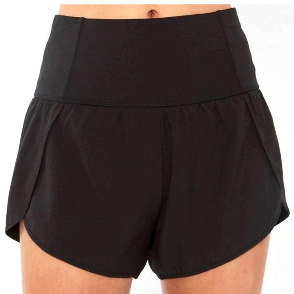 LOVE TREE High Rise Active Shorts